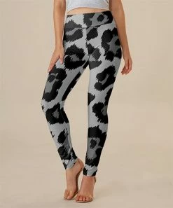 Nanu Gray & Black Leopard Leggings - Plus